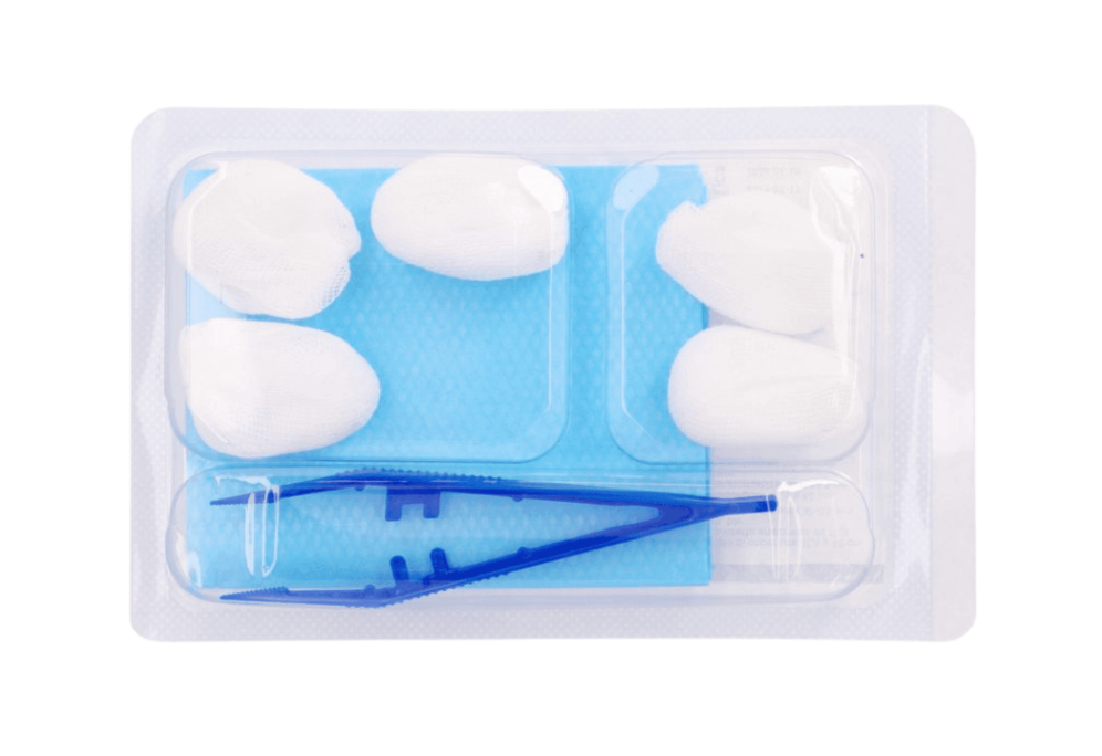 Raucoset Set Tampons N 9,  1 pince anatomique 12,5 cm bleue, 4 tampons de gaze 30-35 mm