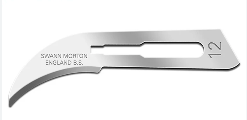 [0104] Lame No. 12 non sterile carbon steel Swann-Morton, 100 pcs